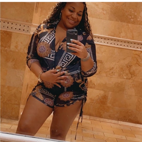 Cute and comfy sheer set - Picture 2 of 3